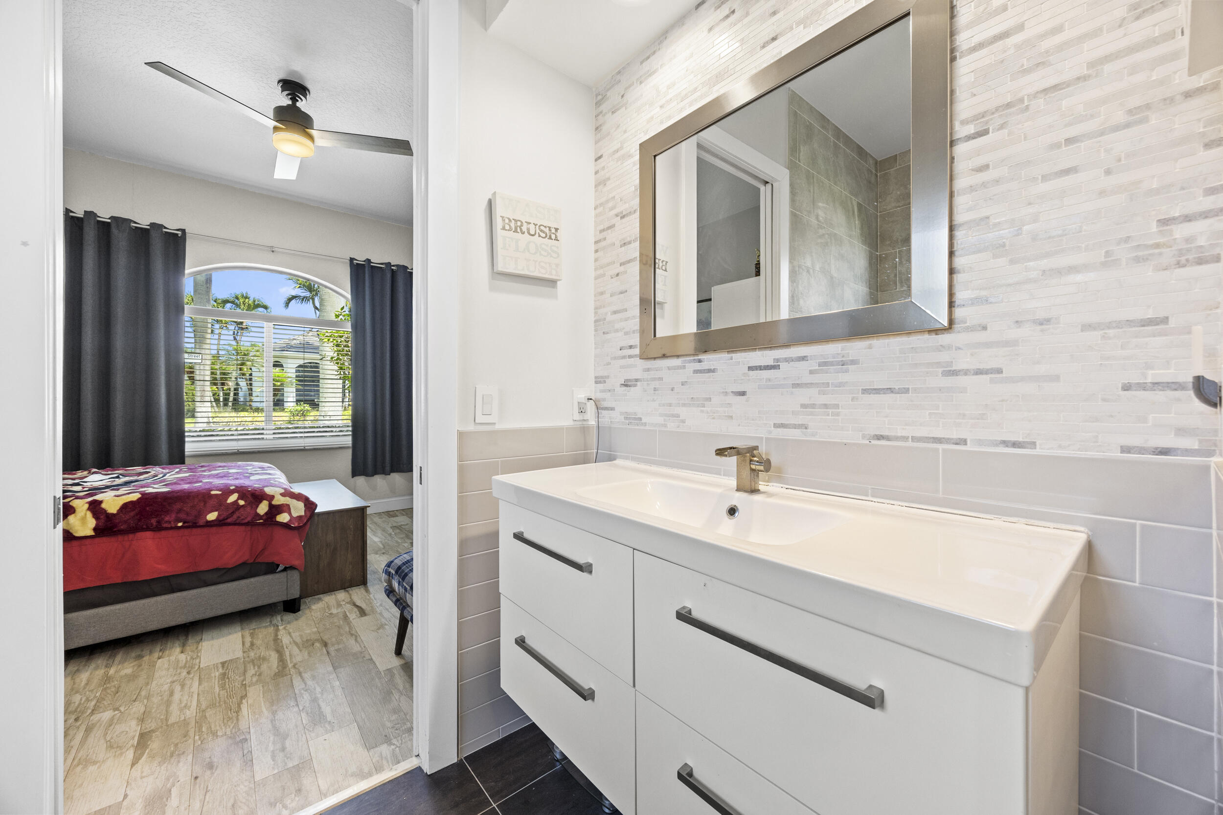HAMILTON PLACE - Residential