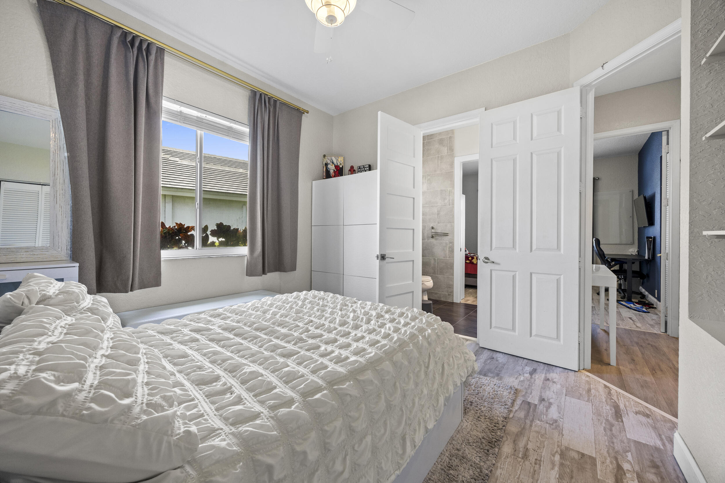 HAMILTON PLACE - Residential