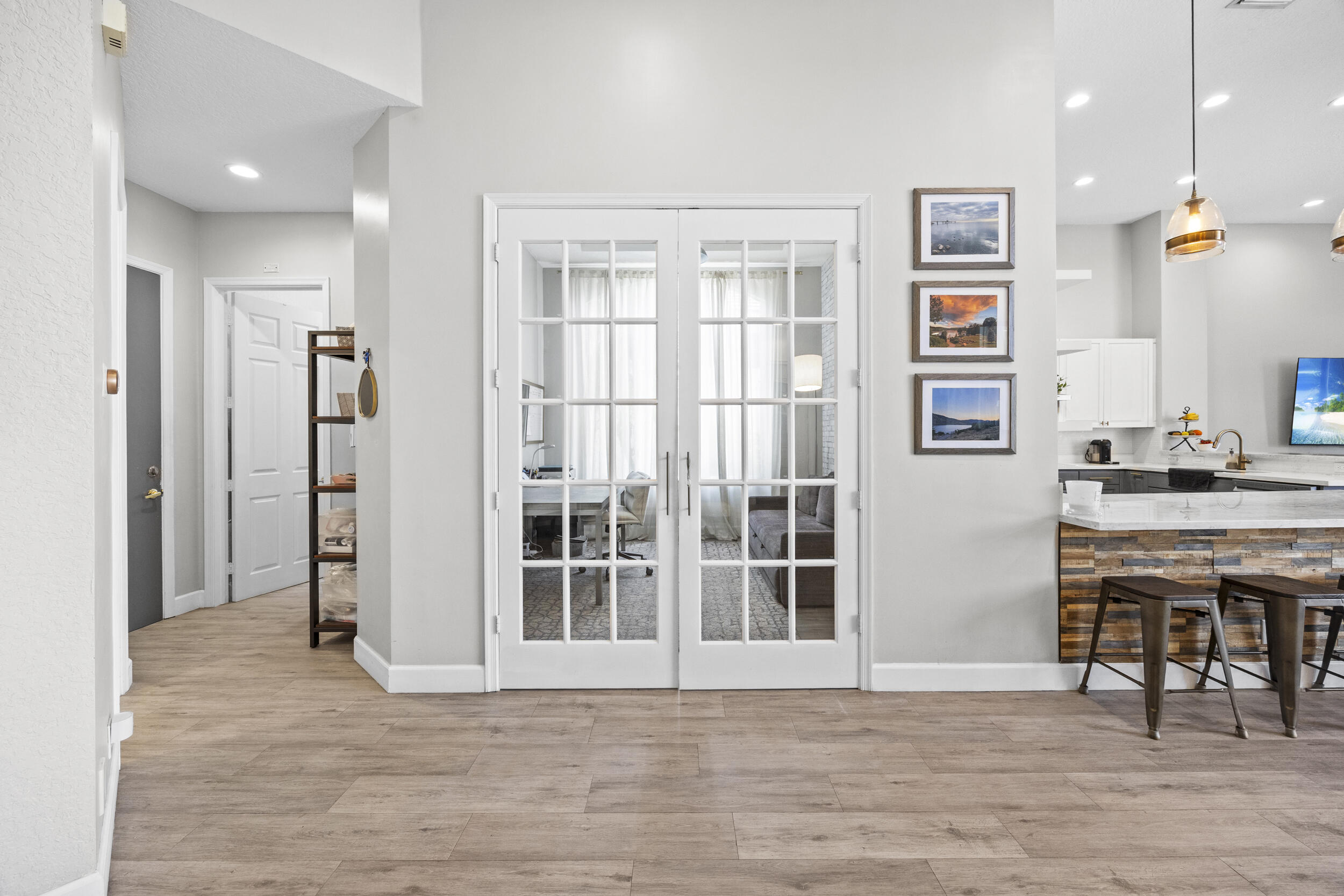 HAMILTON PLACE - Residential