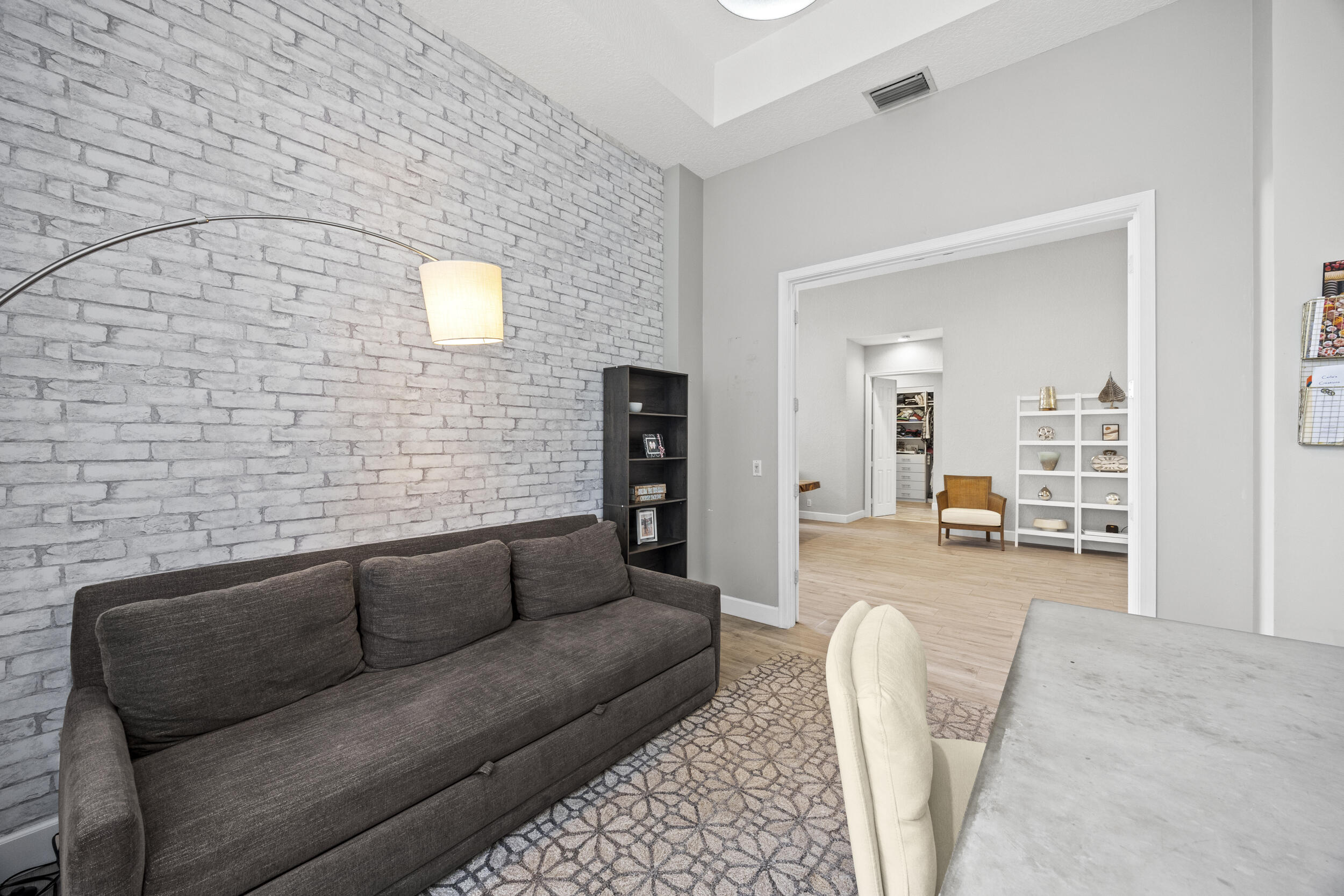 HAMILTON PLACE - Residential