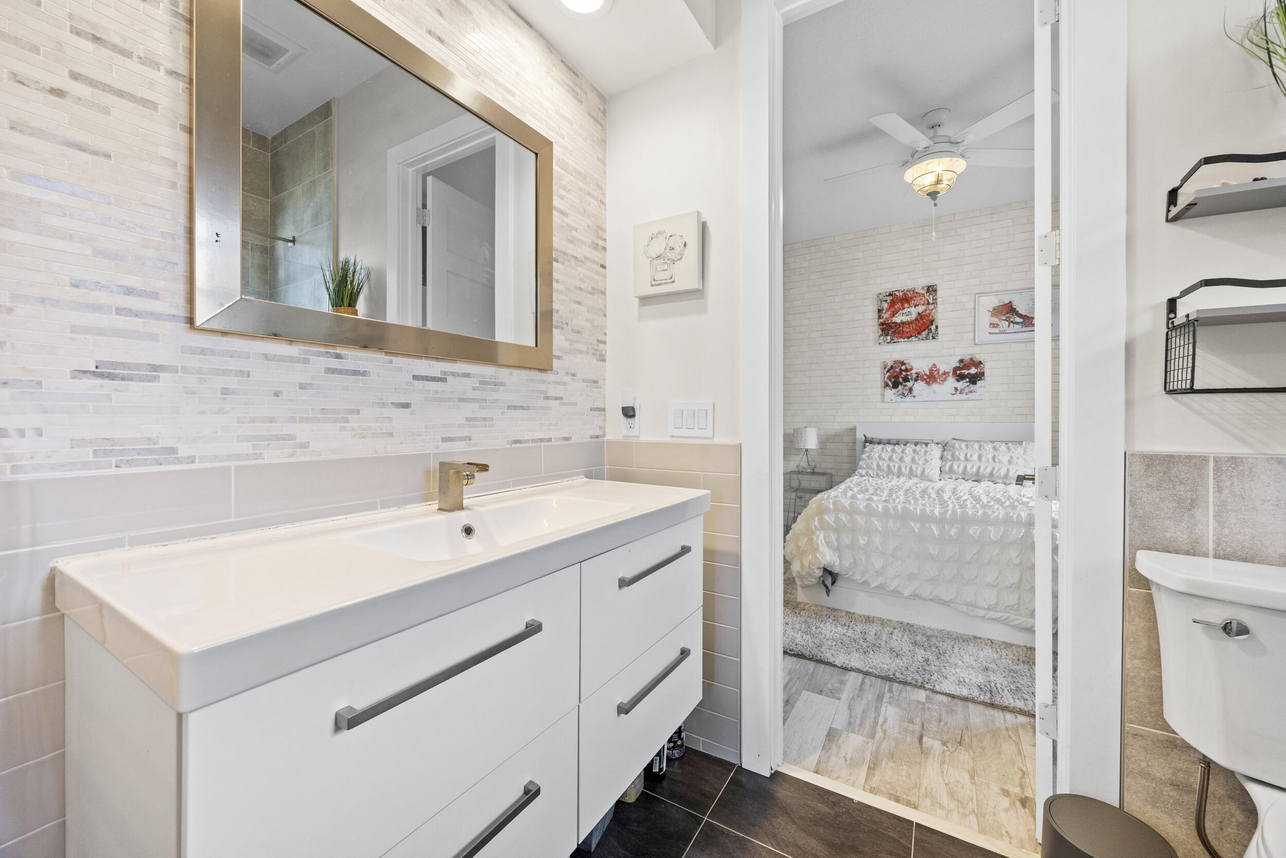 HAMILTON PLACE - Residential