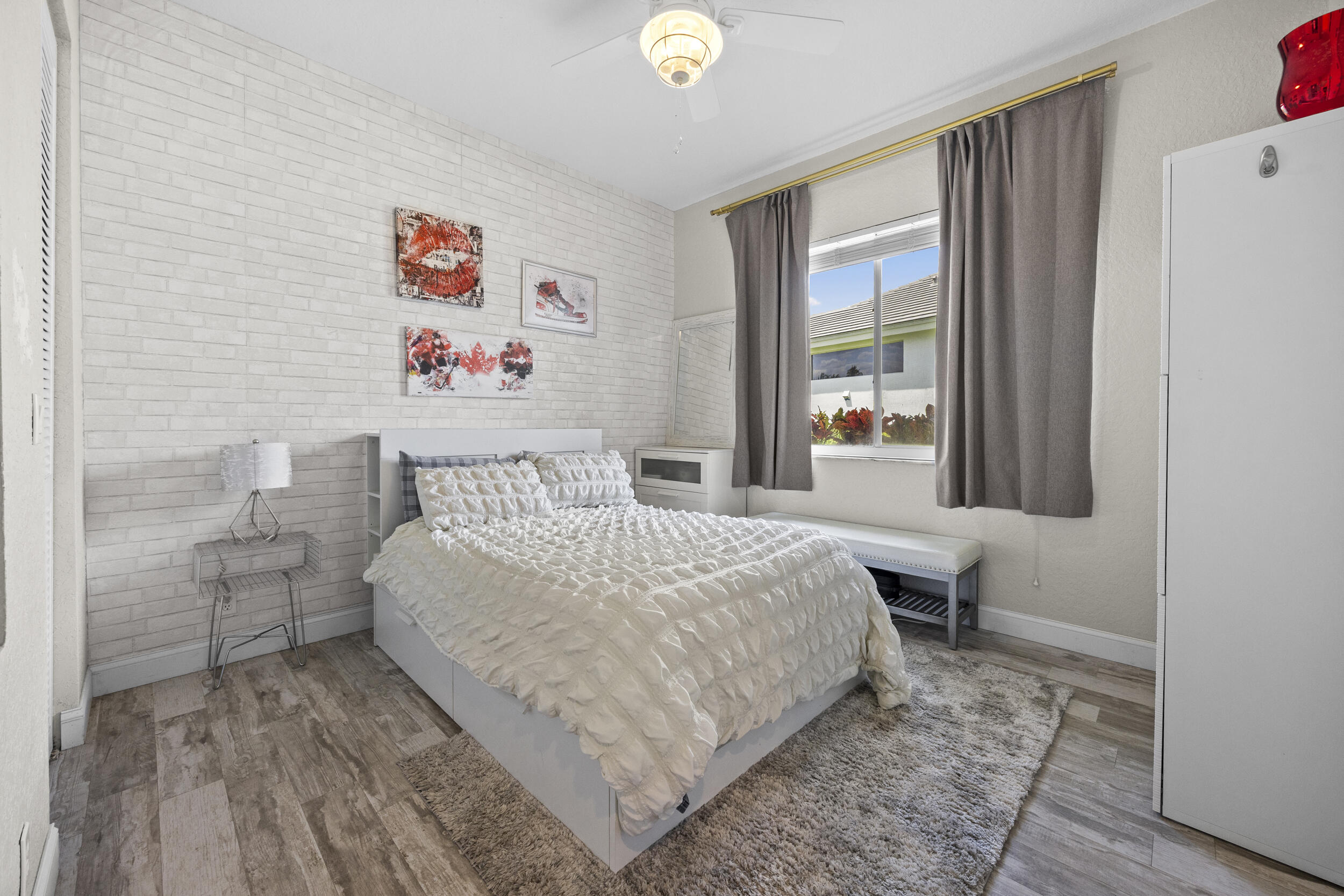 HAMILTON PLACE - Residential