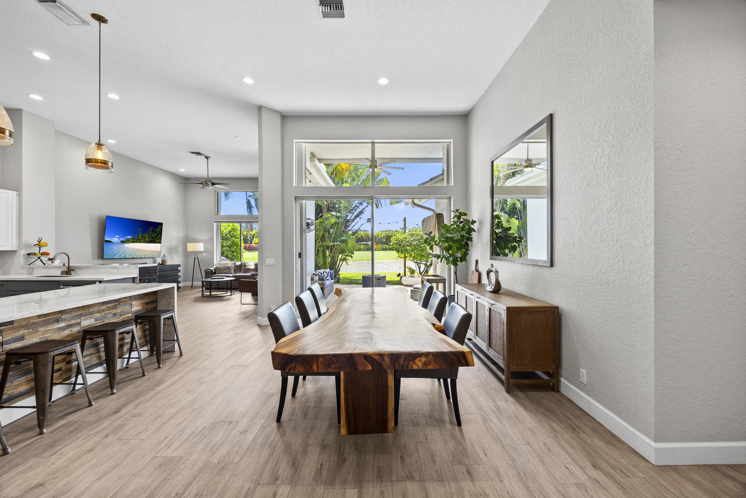 HAMILTON PLACE - Residential
