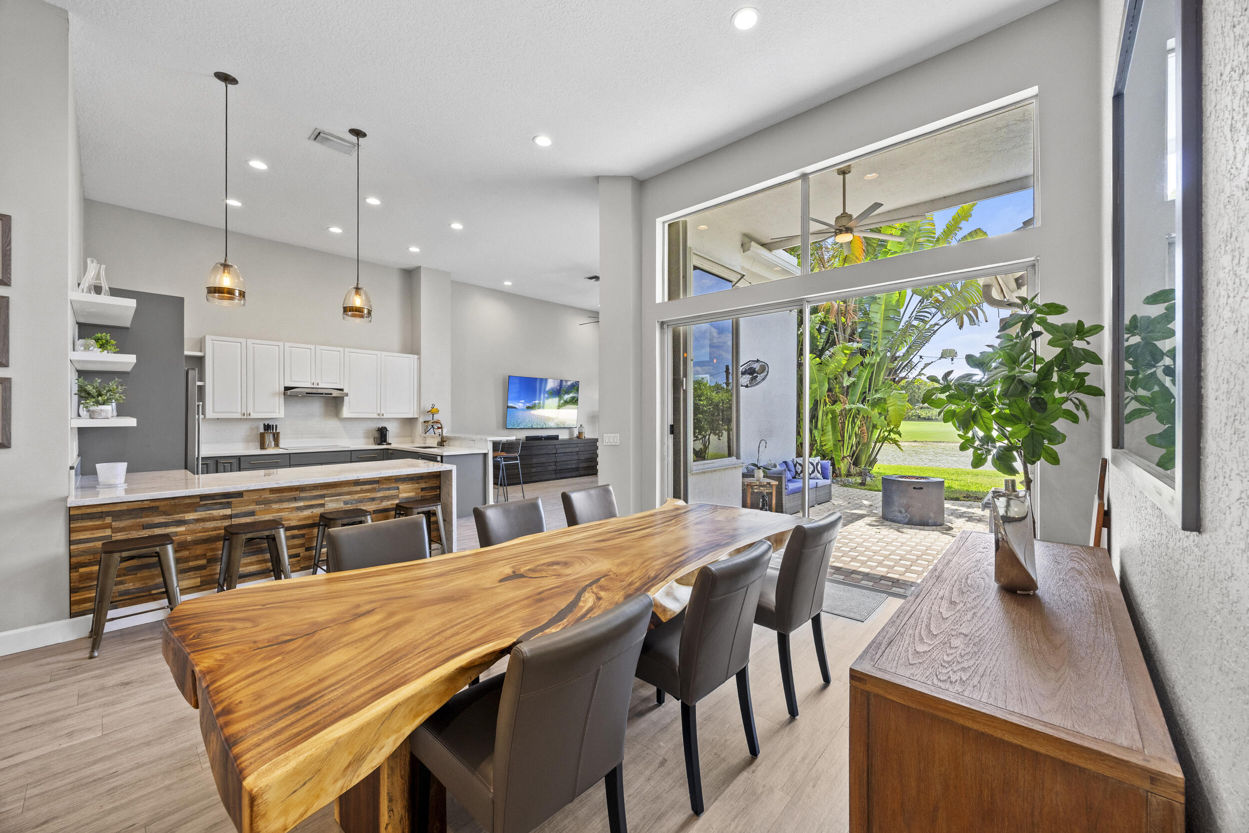 HAMILTON PLACE - Residential