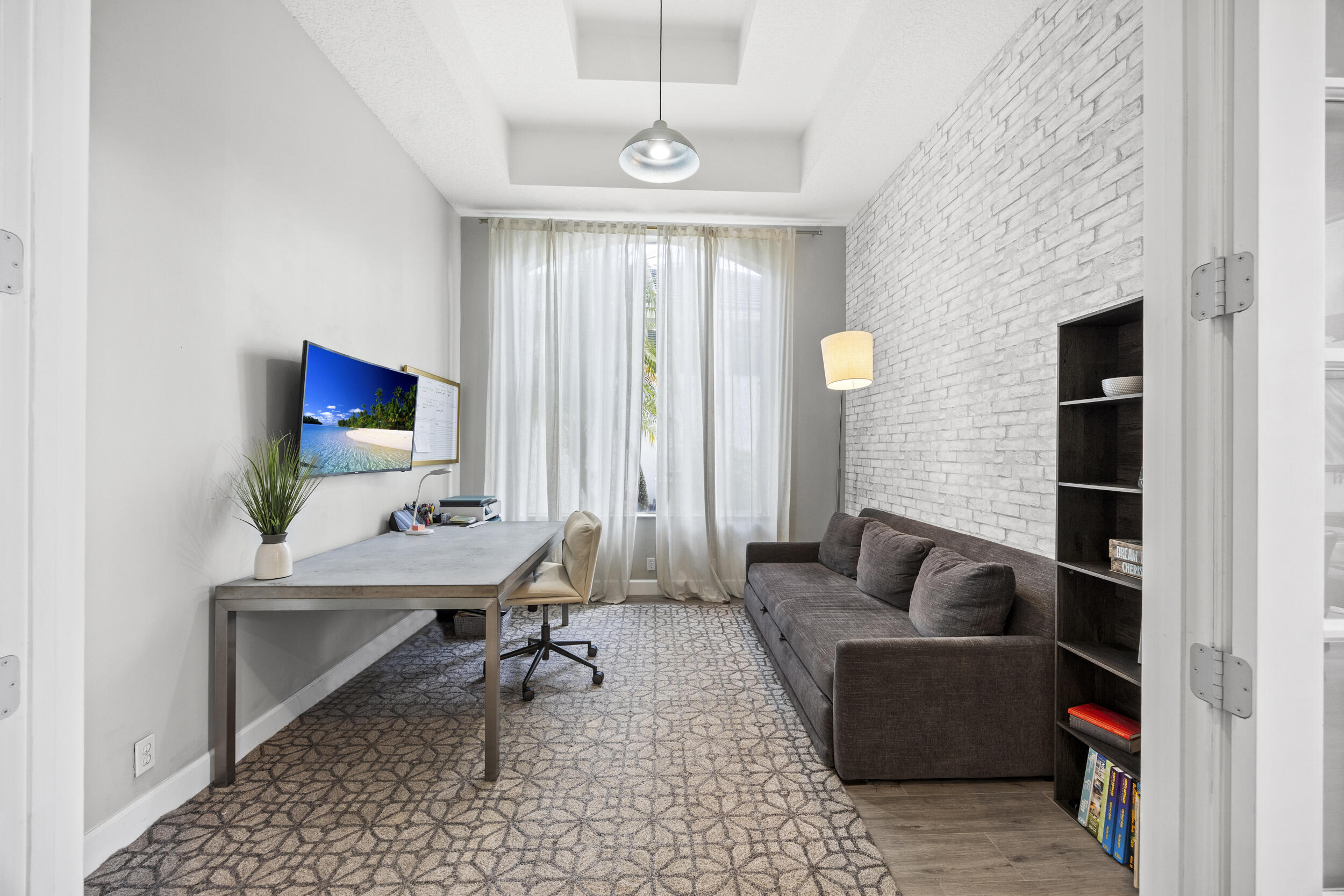 HAMILTON PLACE - Residential