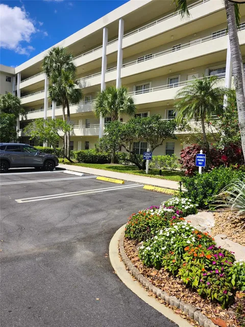 805 Cypress Blvd Unit 307, Pompano Beach, FL MLS: F10432598