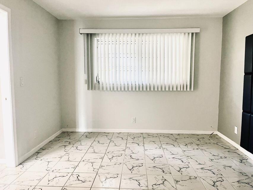 TOWNSITE APTS XVI CONDO - Residential Lease