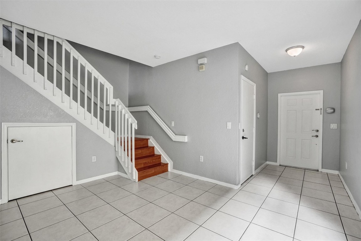 CAMBRIDGE PARK TOWNHOMES - Residential