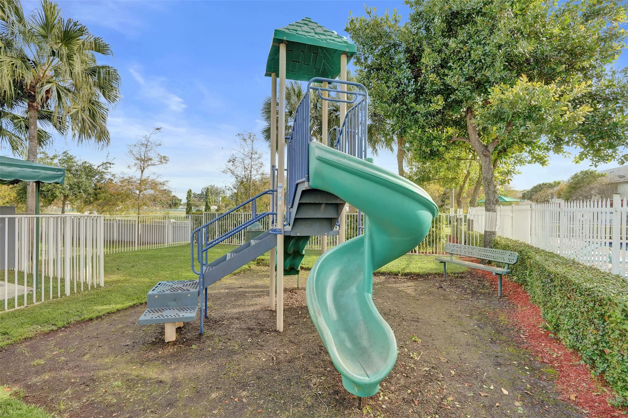 CAMBRIDGE PARK TOWNHOMES - Residential