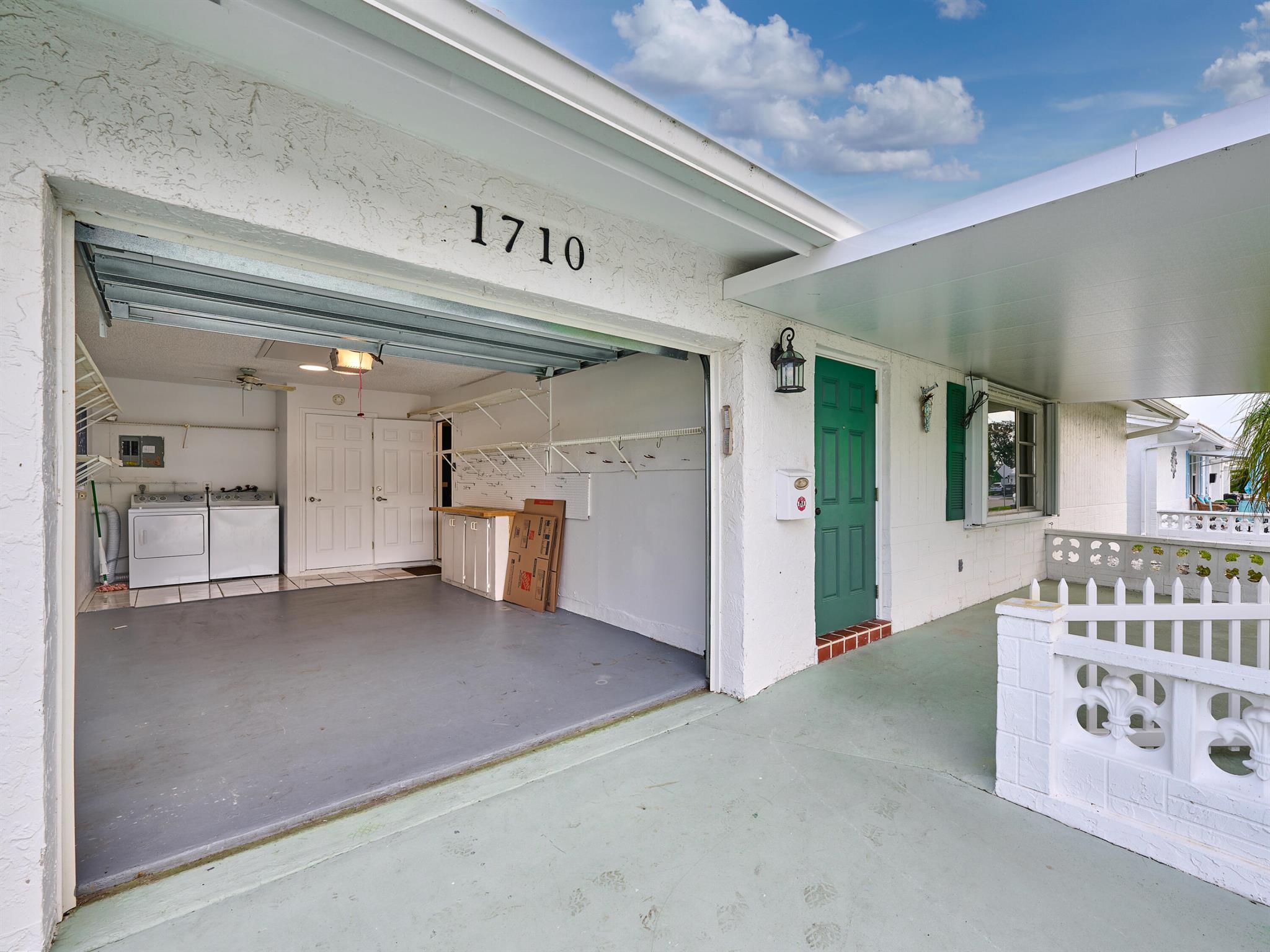 PALM BEACH LEISUREVILLE S - Residential