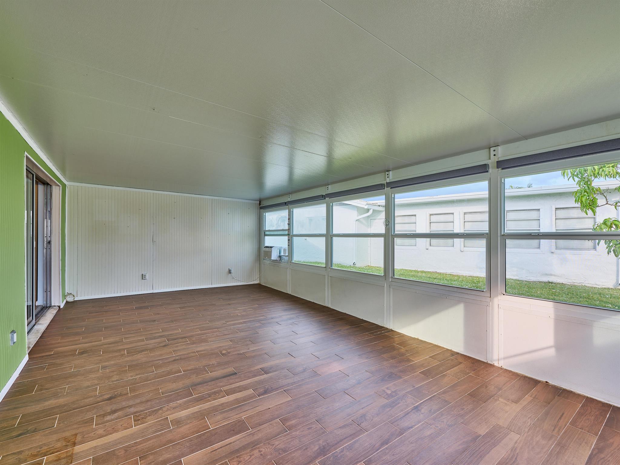 PALM BEACH LEISUREVILLE S - Residential