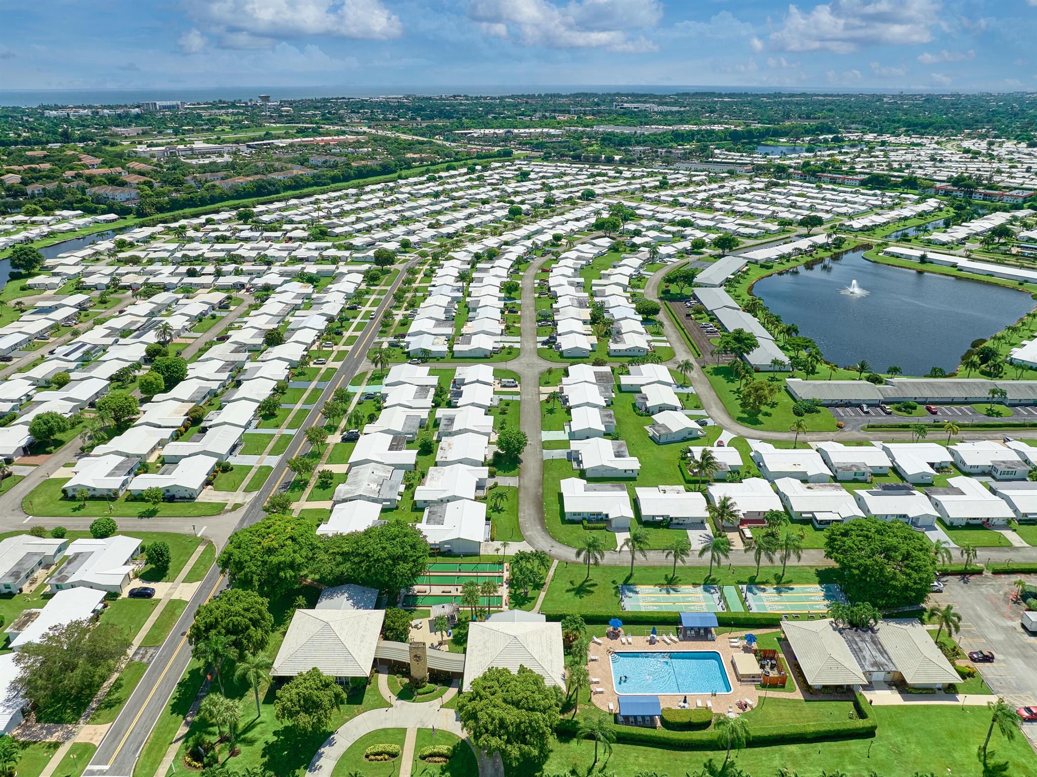 PALM BEACH LEISUREVILLE S - Residential