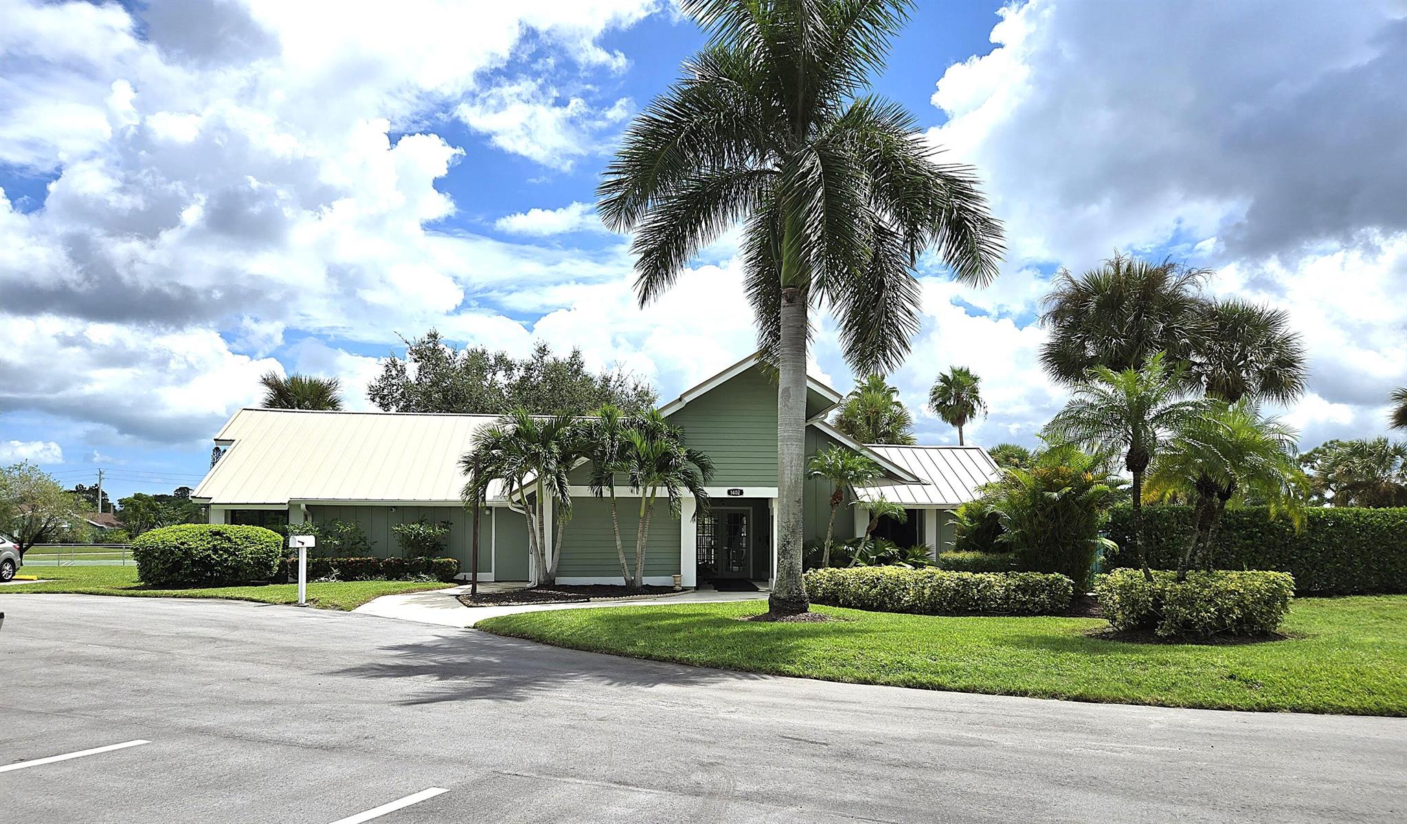 SOUTH PORT ST LUCIE UNIT - Residential