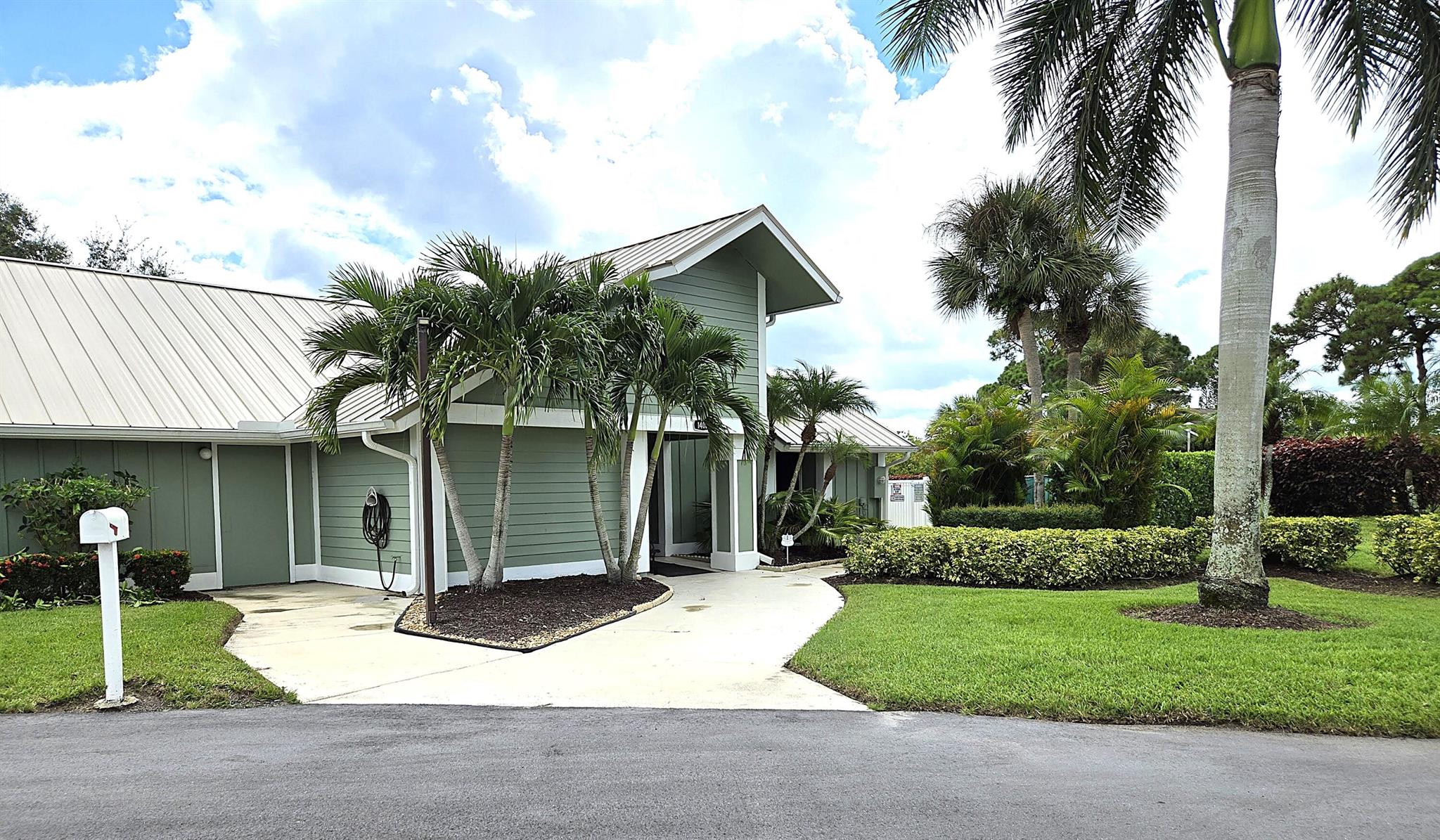 SOUTH PORT ST LUCIE UNIT - Residential