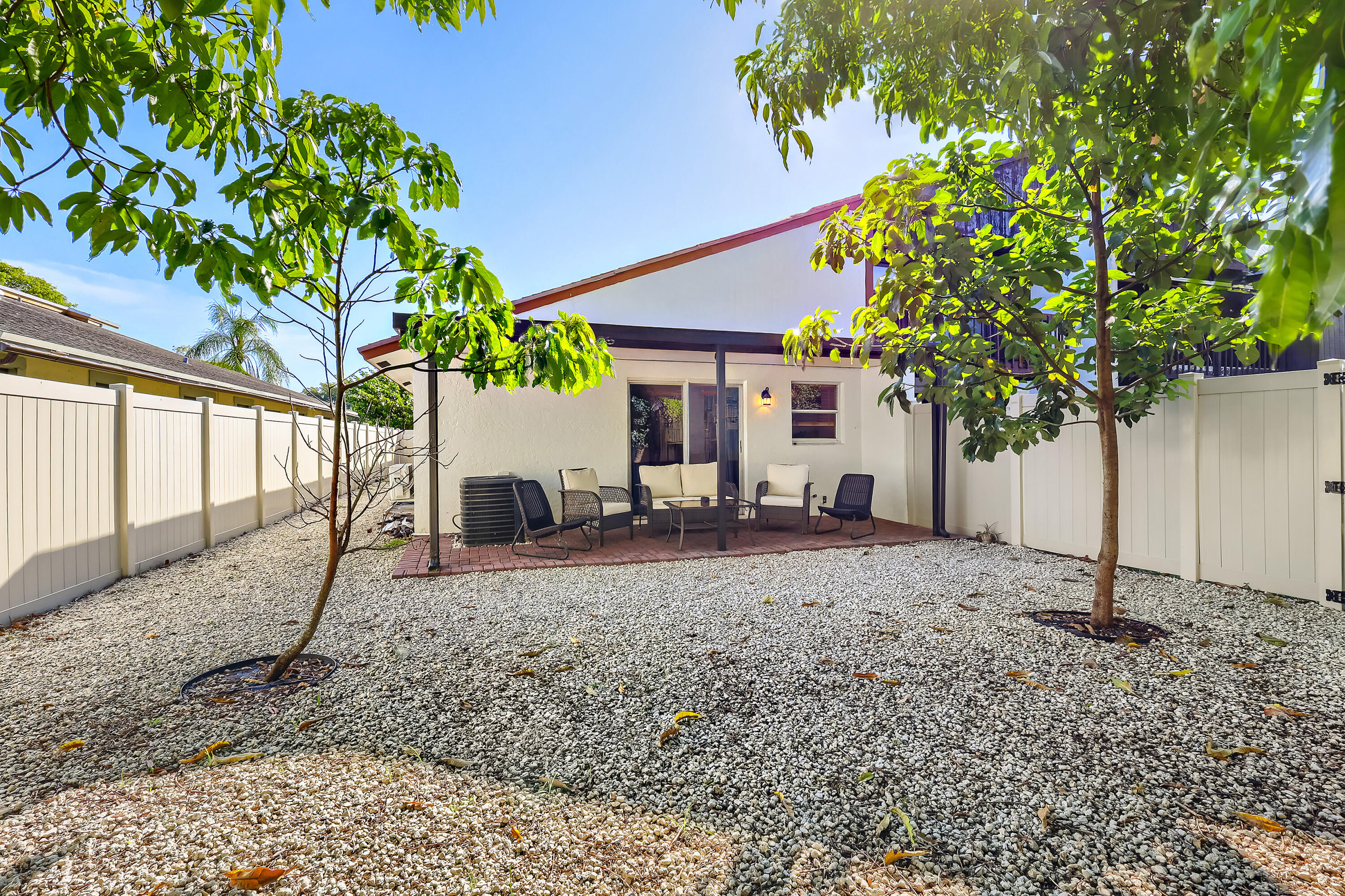 SOUTH SHORE 4 OF WELLINGTON - Residential