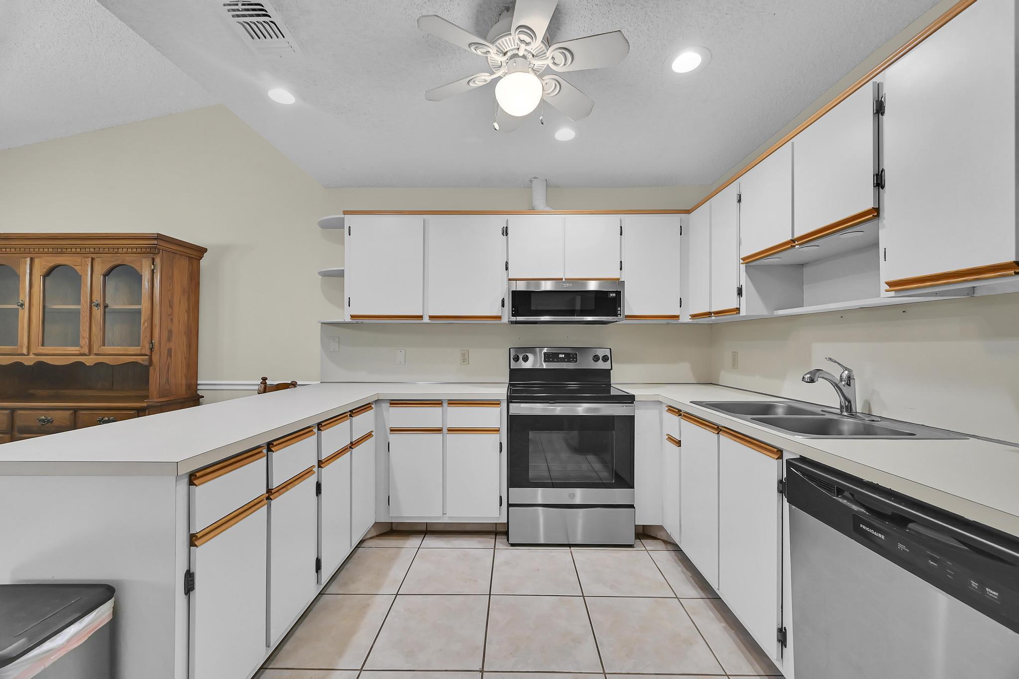 LONGWOOD VILLAGE PHASE 3A - Residential