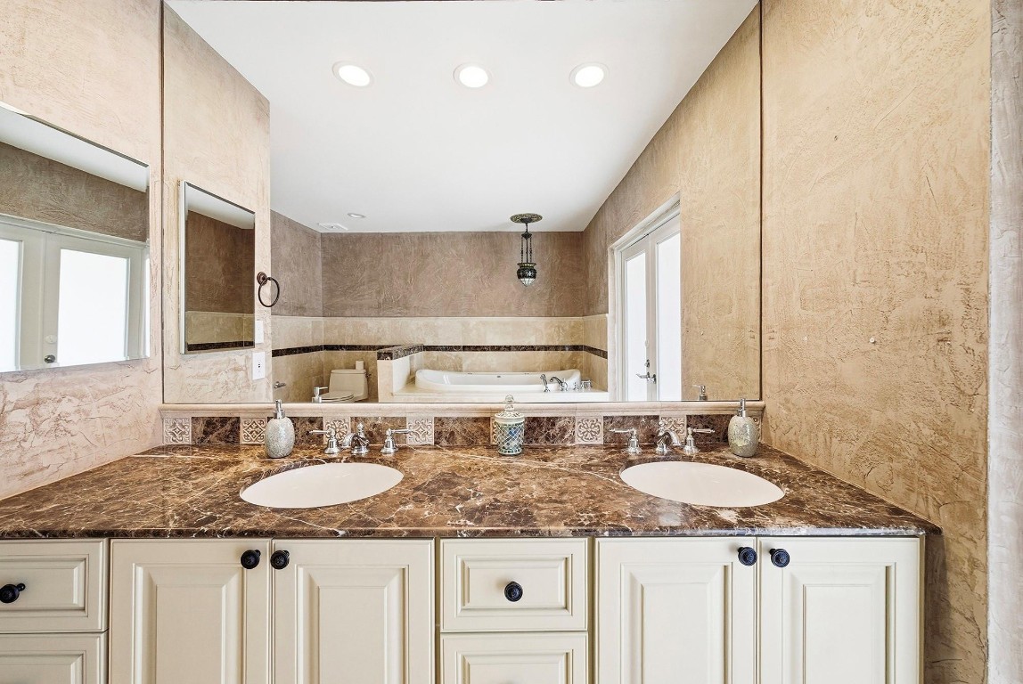 Jacaranda Lakes Sec 13 - Residential