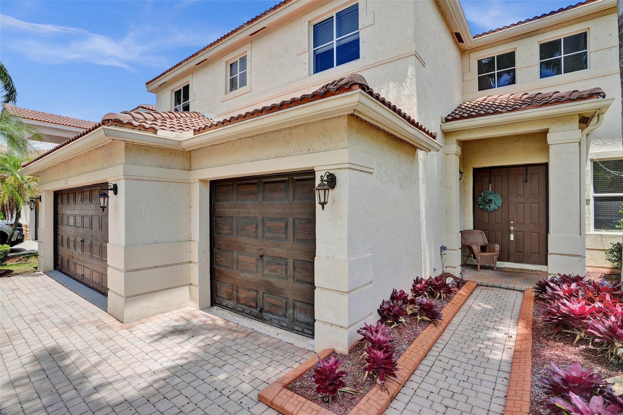 Exceptional 5BR/4BA rental in Weston’s prestigious Savanna community. Enjoy elegant living with spacious interiors, abundant natural light, and a serene lake-view backyard. Located in a gated, resort-style enclave offering top-tier amenities—pools, clubhouse, sports courts, and more. Zoned for A+ schools, this home blends luxury, lifestyle, and location. Ideal for those seeking comfort and convenience in one of South Florida’s most desirable neighborhoods. ****We Accept Section 8/HCV program****