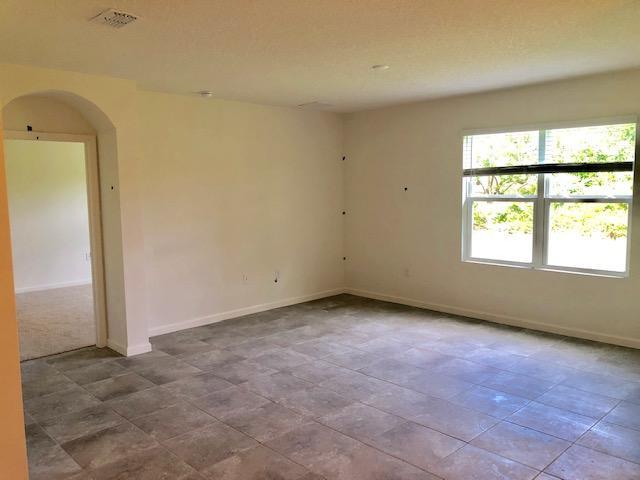 PORT ST LUCIE SECTION 33 - Residential Lease