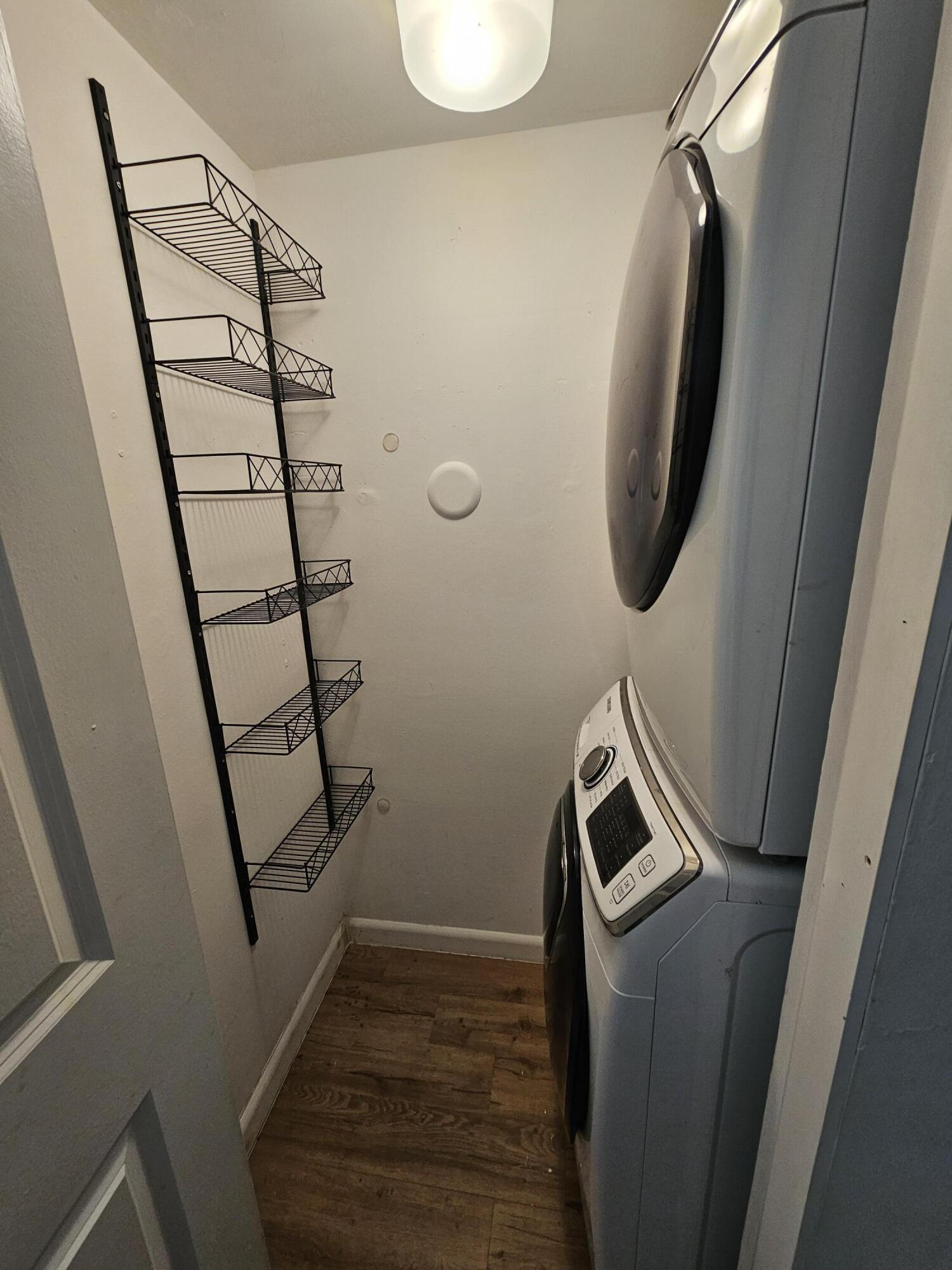 HOLLYWOOD PARC CONDOMINIUM - Residential