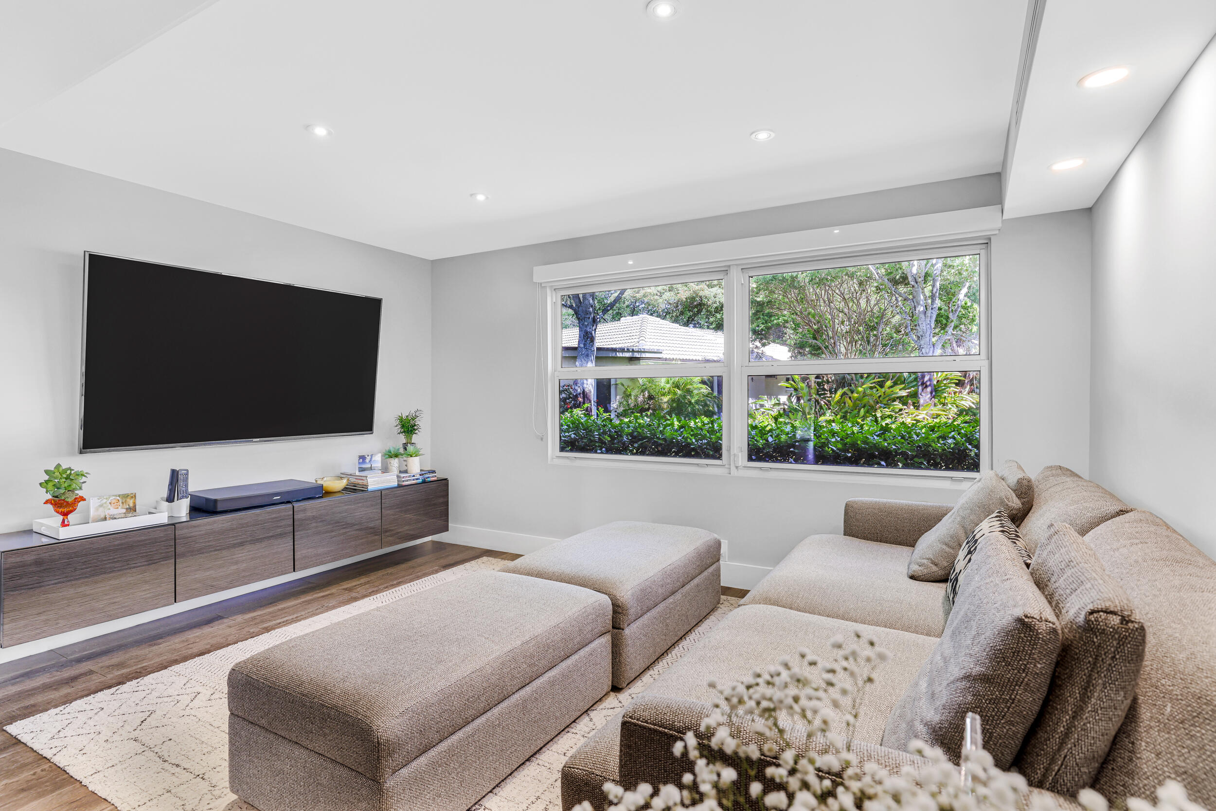 NO 129 PALM-AIRE COUNTRY CLUB - Residential