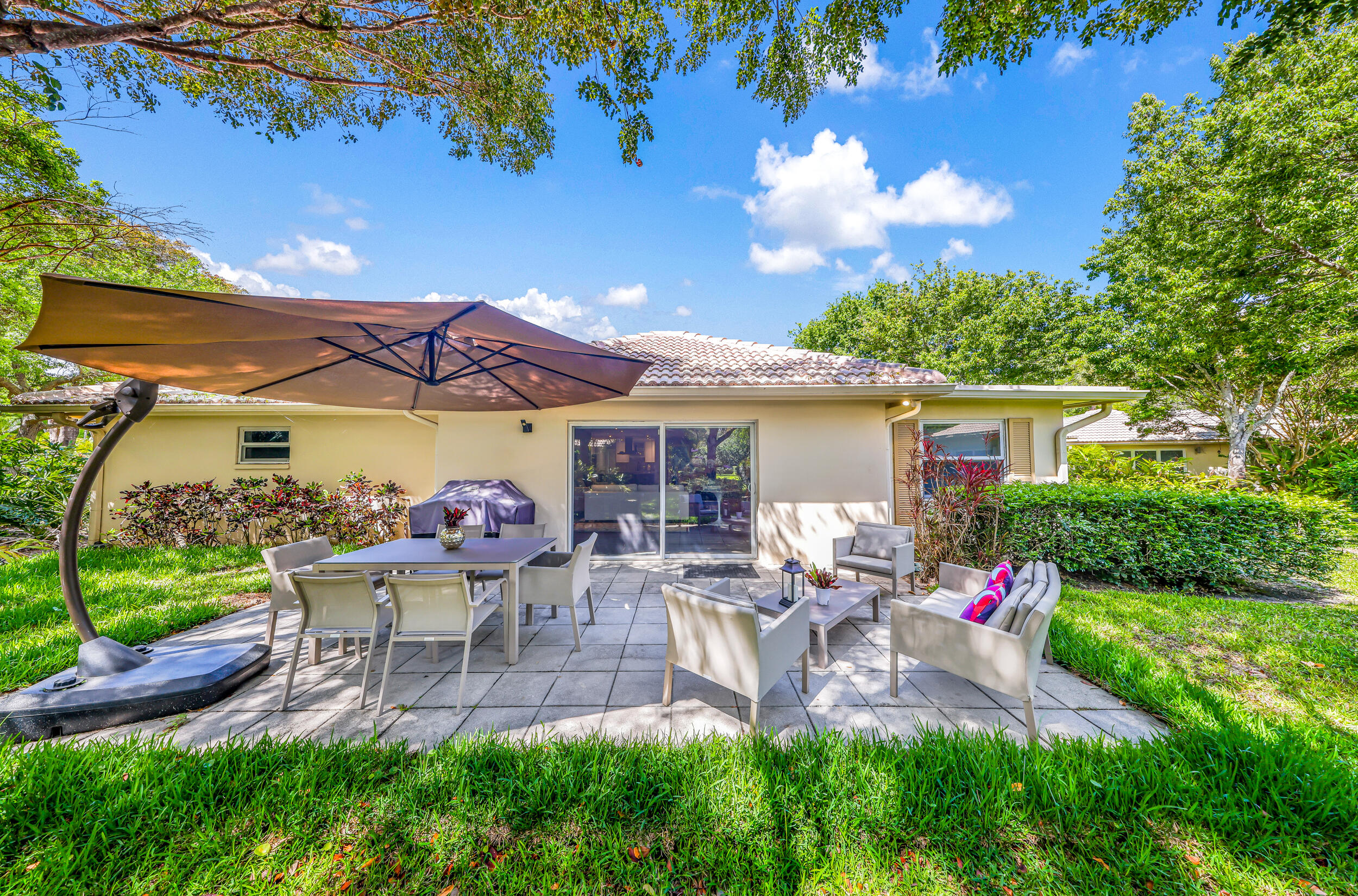 NO 129 PALM-AIRE COUNTRY CLUB - Residential