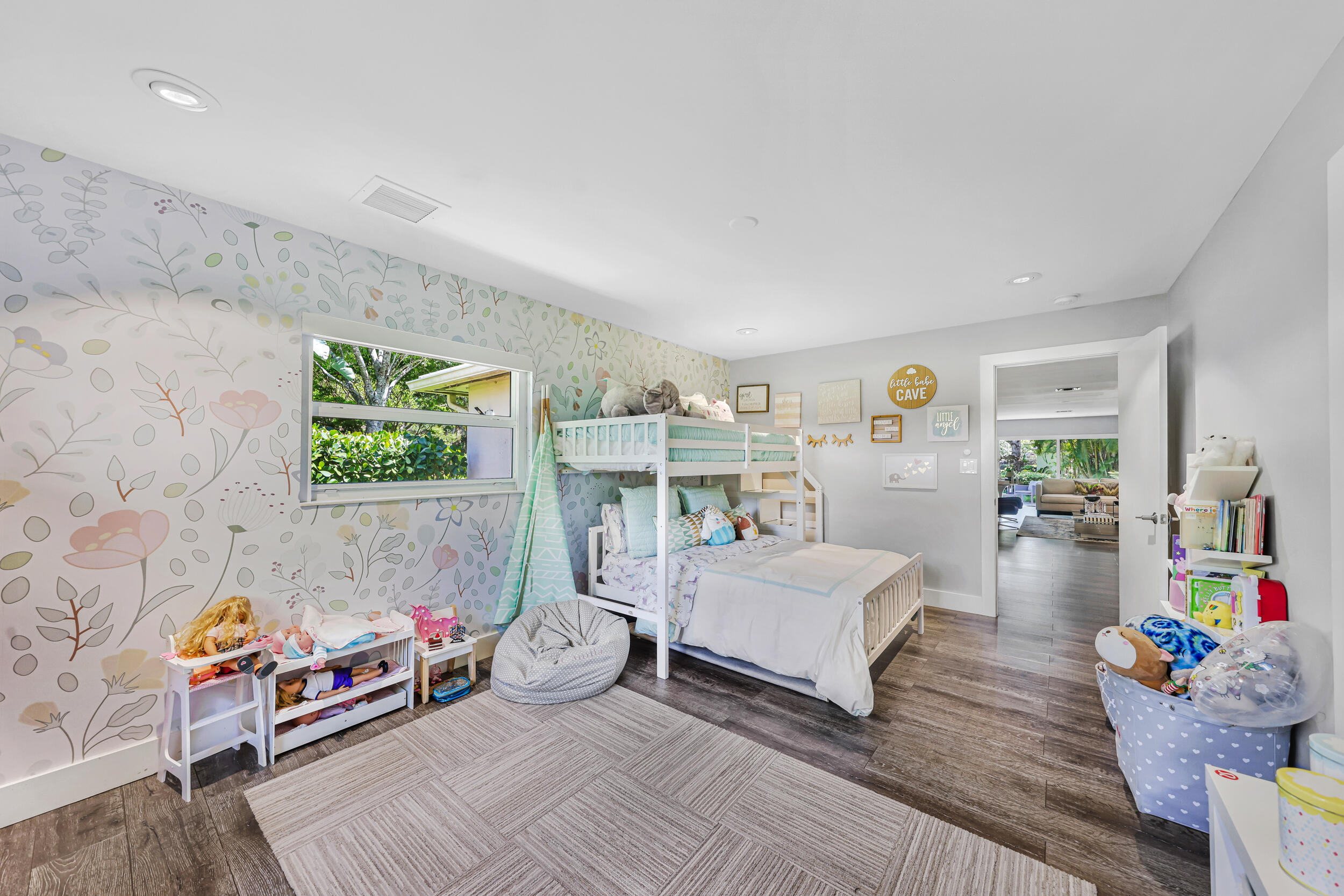 NO 129 PALM-AIRE COUNTRY CLUB - Residential