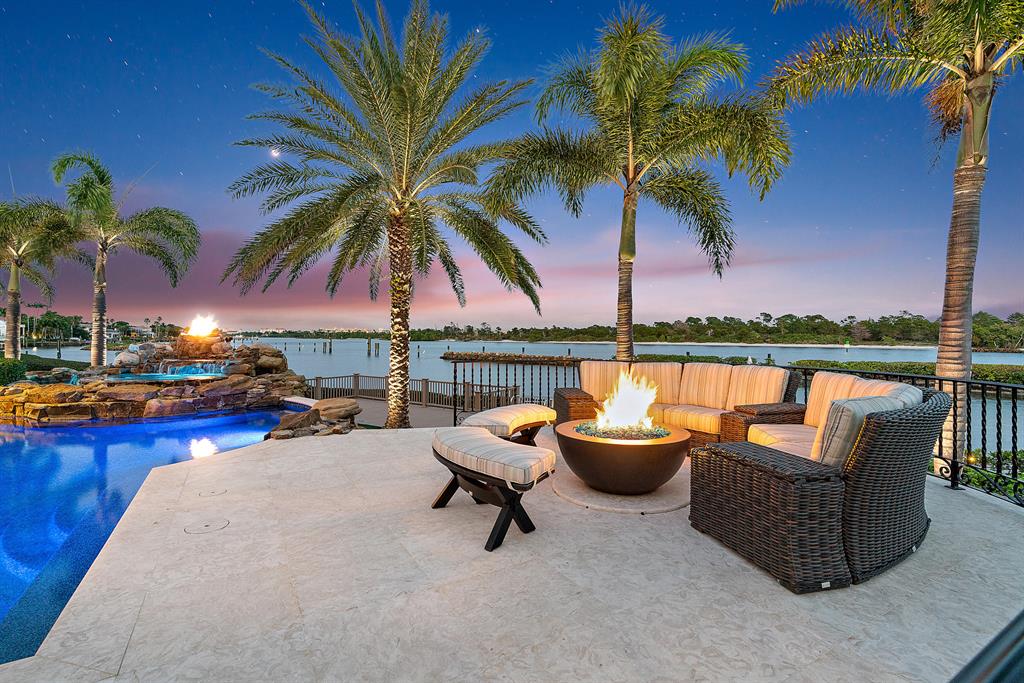 Admirals Cove - Residential