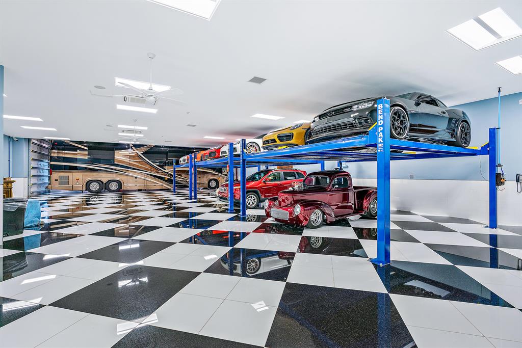 Admirals Cove - Residential