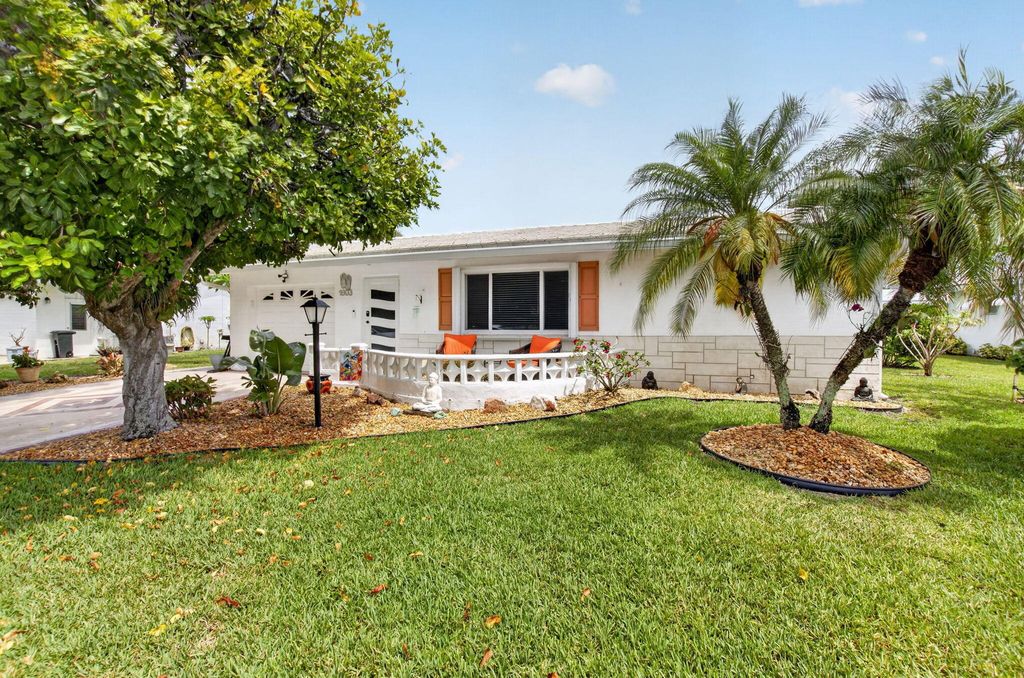 Photo of 1803 SW 22nd Way, Boynton Beach, FL 33426 (MLS # B26024503)