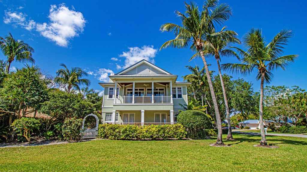 Photo of 5592 SE Reef Way, Stuart, FL 34997 (MLS # B26028952)