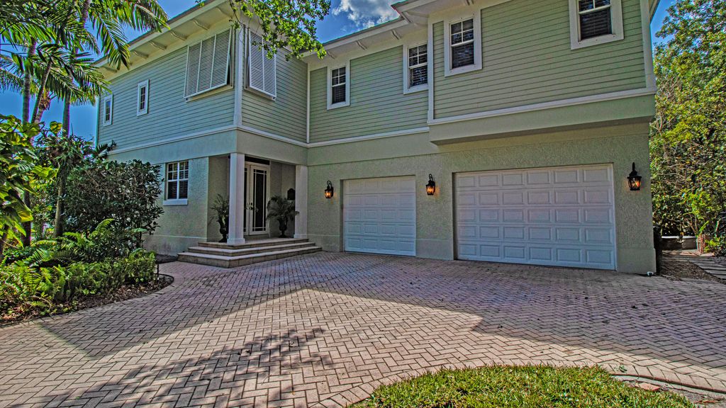 Photo of 5592 SE Reef Way, Stuart, FL 34997 (MLS # B26028952)