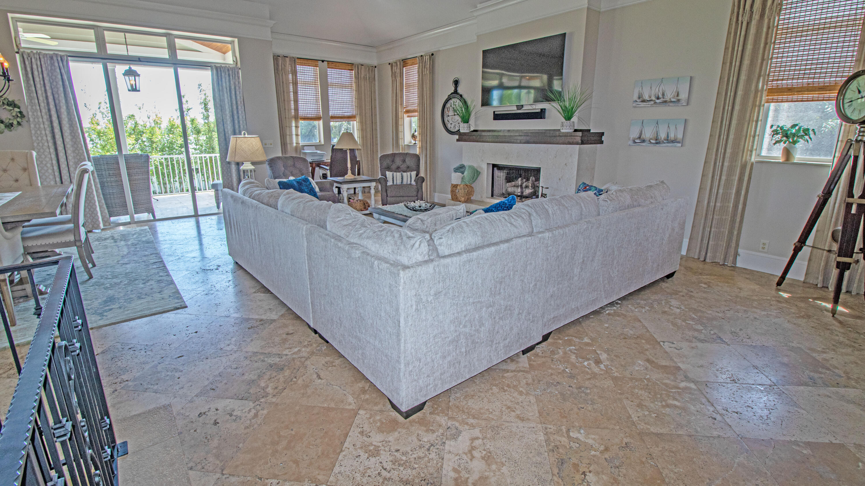 THE REEF (AKA COLONY OF ROCKY POINT) - Residential