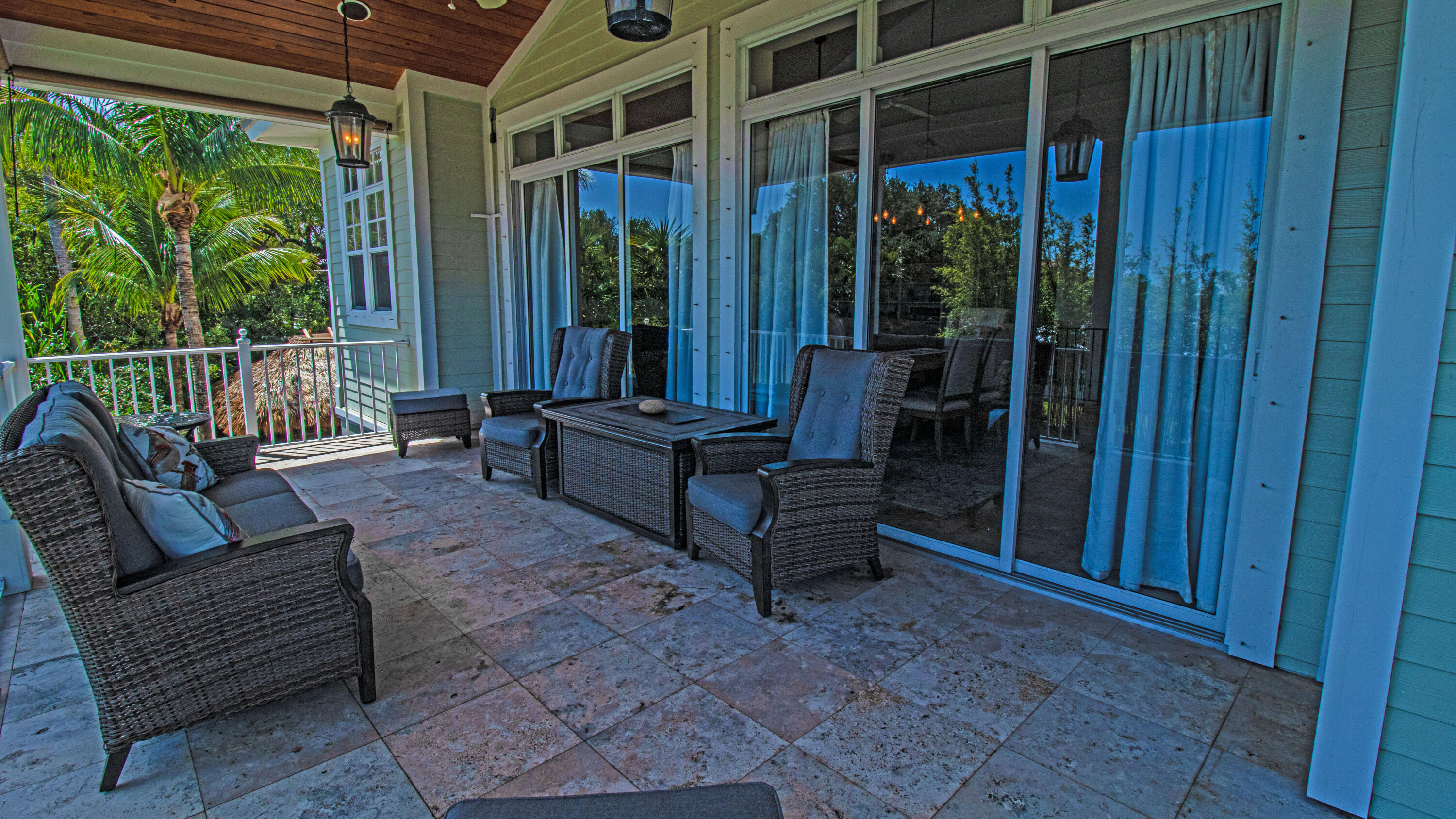 THE REEF (AKA COLONY OF ROCKY POINT) - Residential
