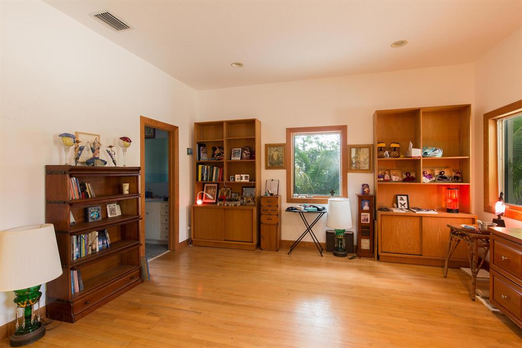 NORTH PALM BCH 3 - Residential