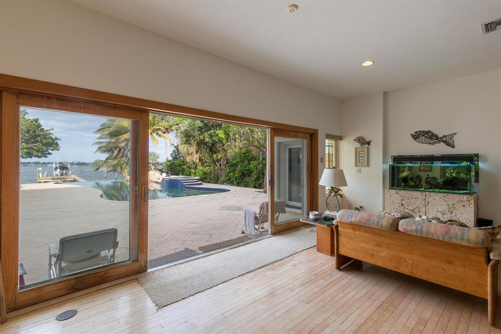 NORTH PALM BCH 3 - Residential