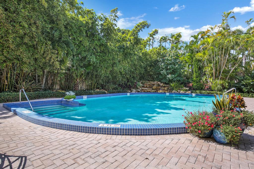 Three Thirty South Ocean - Residential