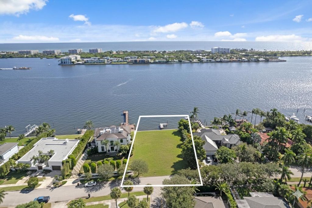 Photo of 2002 Notre Dame Drive, Lake Worth Beach, FL 33460 (MLS # R11135423)