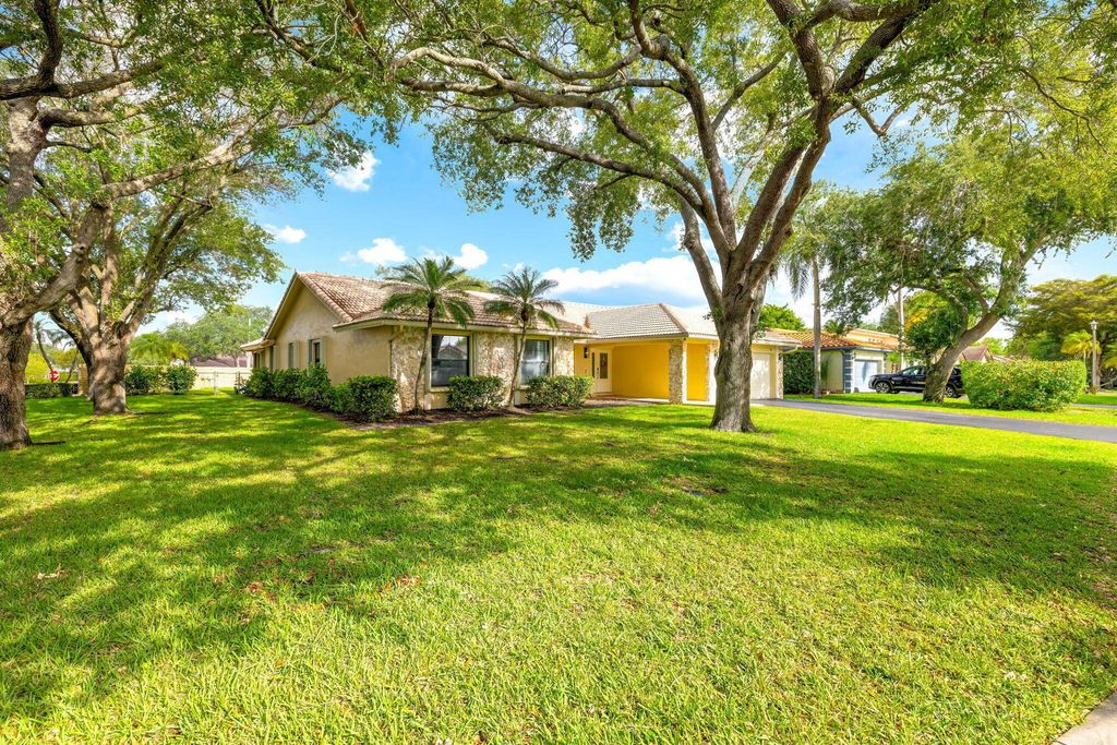 Photo of 4830 NW 92nd Terrace, Coral Springs, FL 33067 (MLS # R11079852)