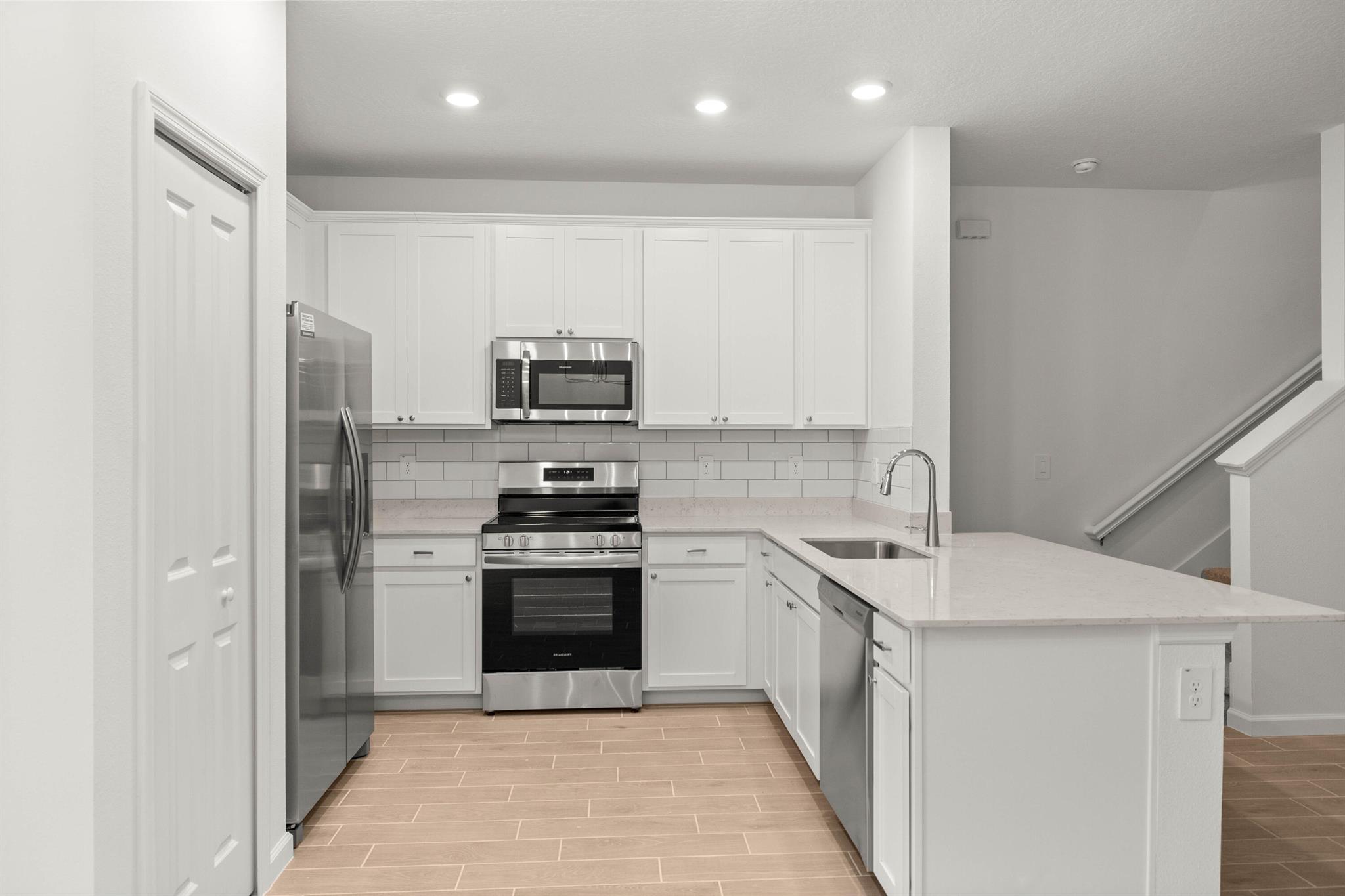 OAK HAMMOCK PRESERVE - Residential Lease