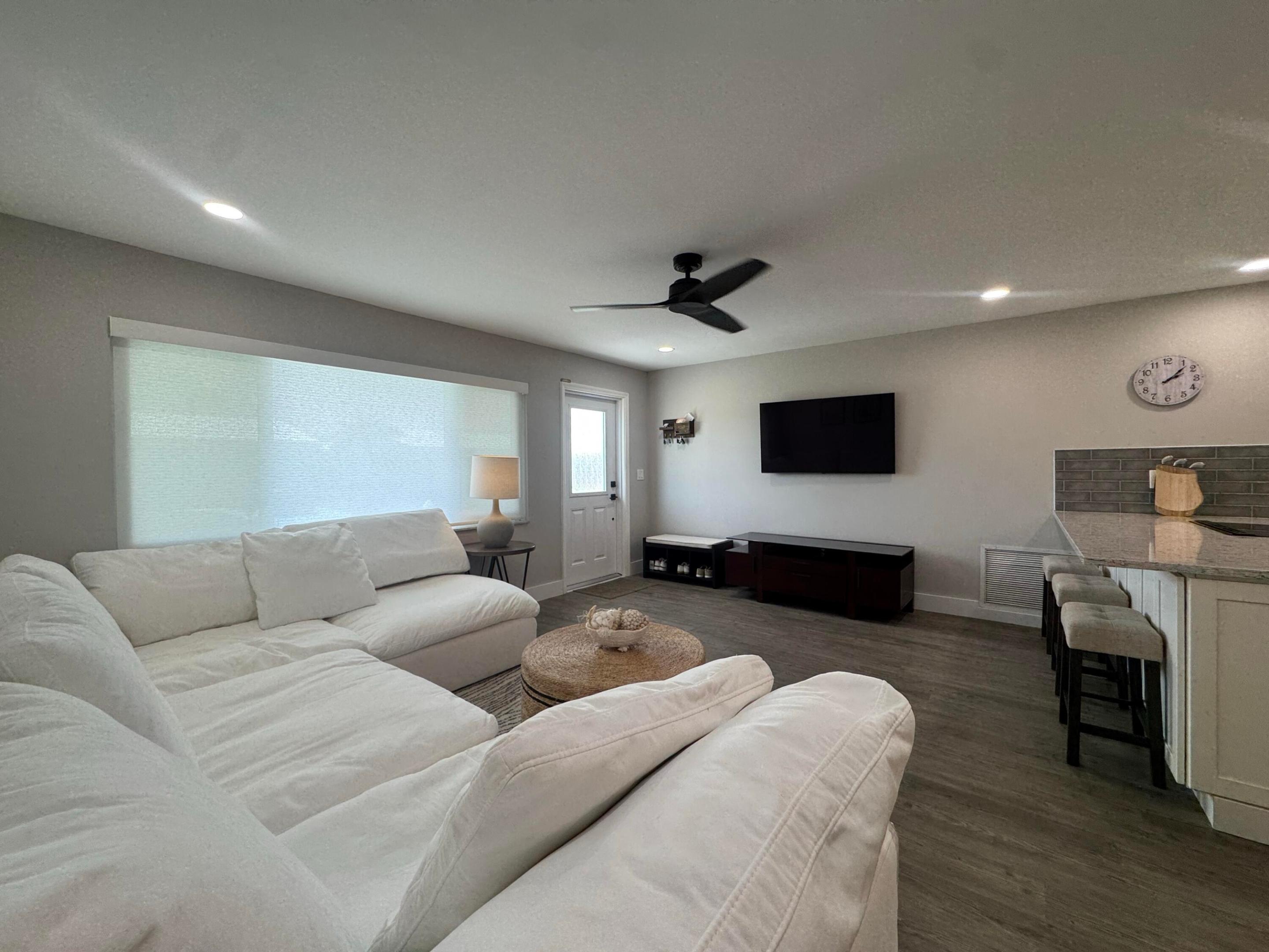 PALM BEACH LEISUREVILLE SEC 2 - Residential Lease