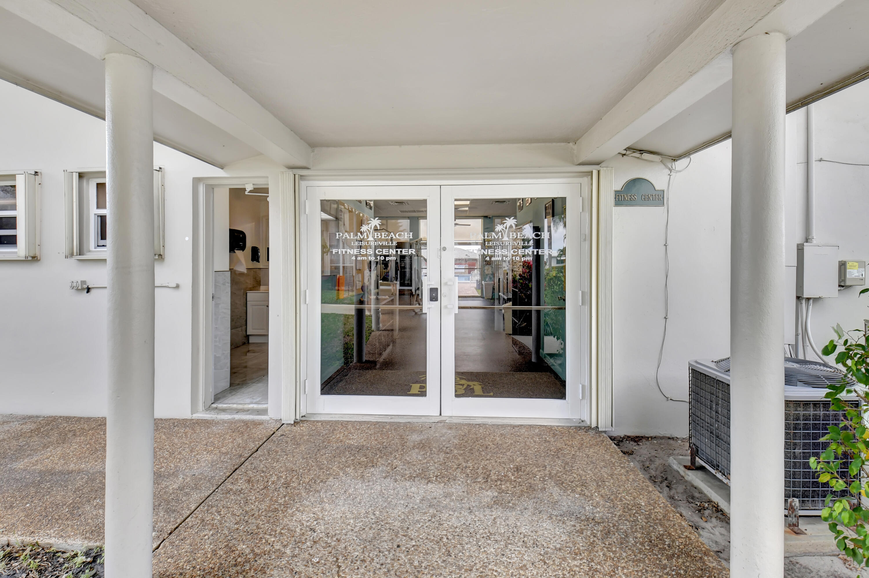 PALM BEACH LEISUREVILLE SEC 2 - Residential Lease