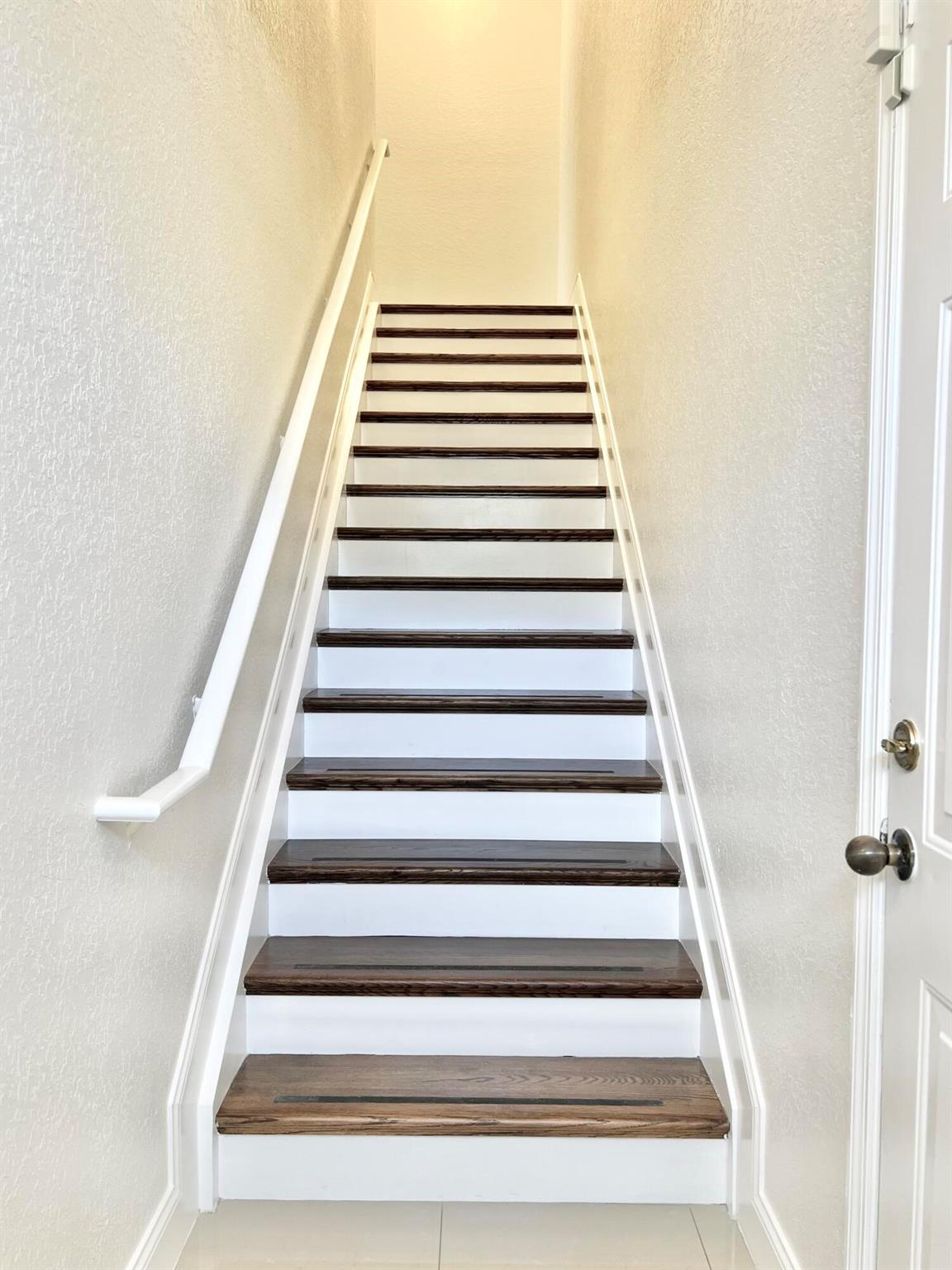 RESIDENCES OF BELMONT AT - Residential Lease