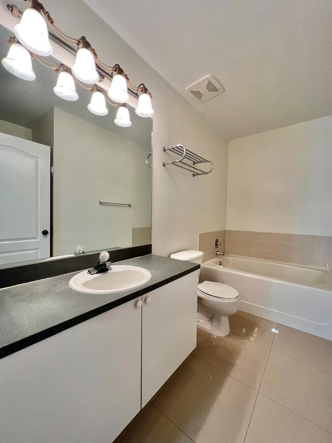 RESIDENCES OF BELMONT AT - Residential Lease