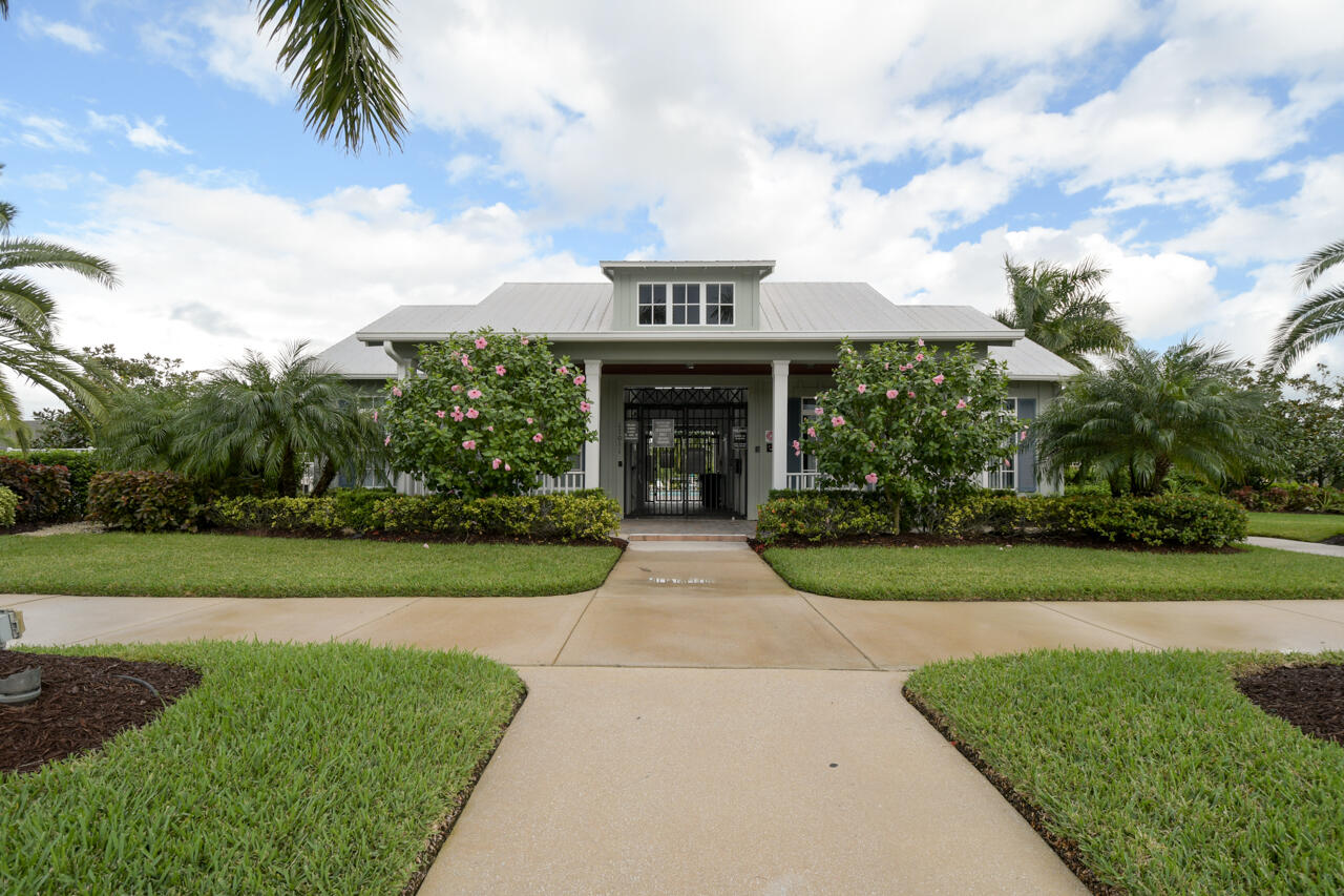 BEDFORD PARK - Residential