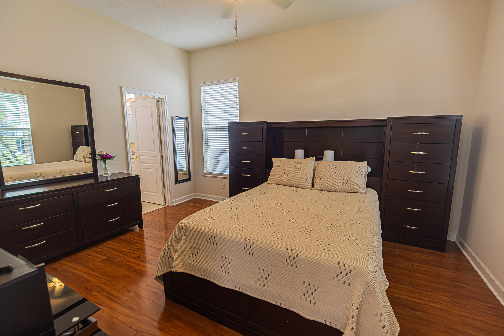 BEDFORD PARK - Residential