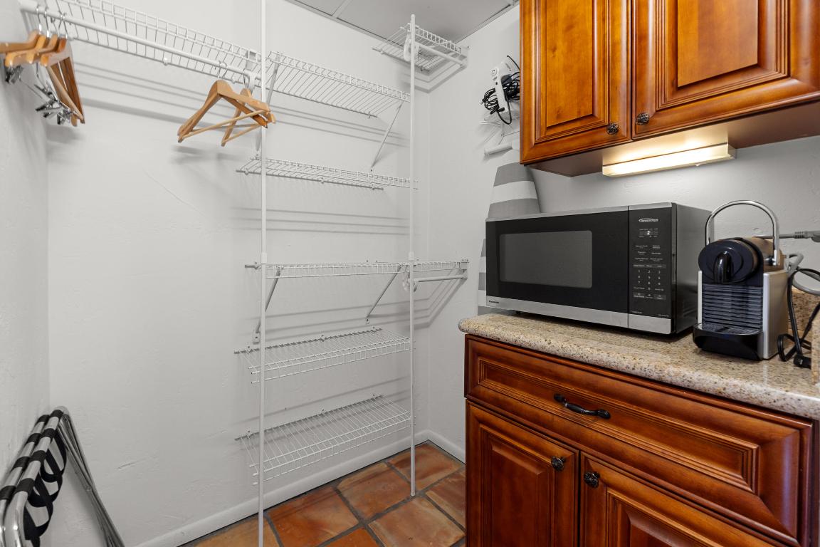 GRANDVIEW HEIGHTS - Residential