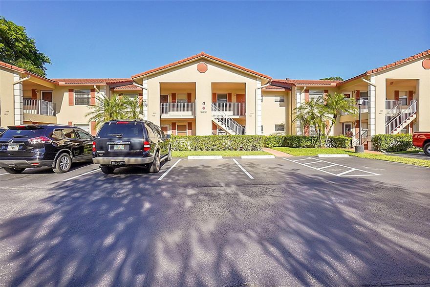 First floor condo in 55+ Golfside community. Move-in ready unit with front parking and back porch/patio open area with a relaxing golf course view. Kitchen updated; tile and laminate flooring (no carpet), new a/c, newer washer/ brand new dryer, new dishwasher, vacant and move-in ready. Financing ok with 20% down per association. Golfside amenities include a community pool for the complex and the Holiday Springs Clubhouse Gym, tennis, basketball, resort-style pool. Can rent after 1 year. Had renter for $1350 per month. Great location, low maintenance, popular building.