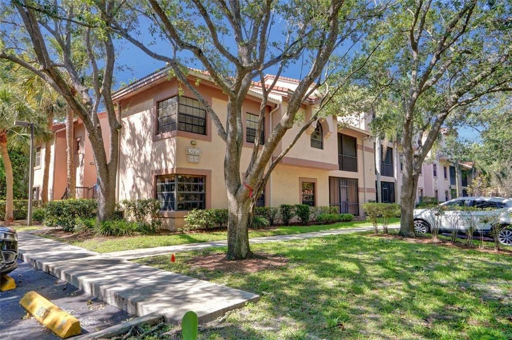 Photo of 10791 NW 14th Street #303, Plantation, FL 33322 (MLS # B26048334)