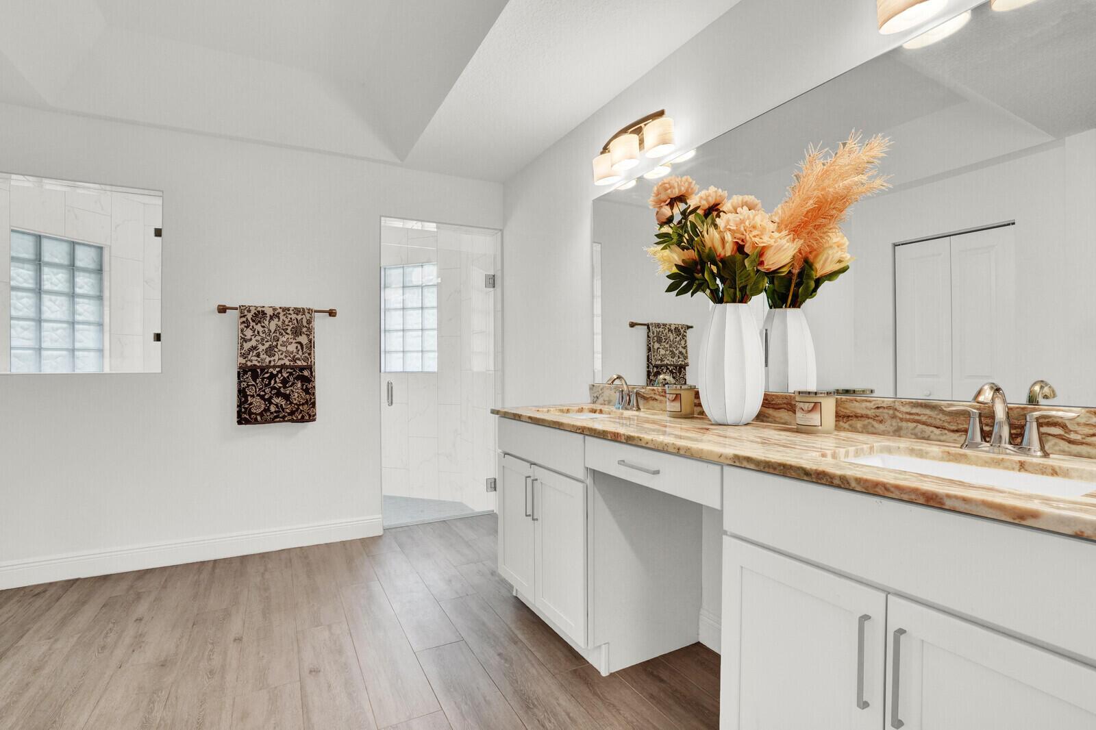 El Rancho Waite - Residential